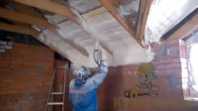 ✅Запенить крышу мансарды пеной ✅Пенополиуретановый утеплить для крыши дома ✅Утепление пеной смотреть онлайн