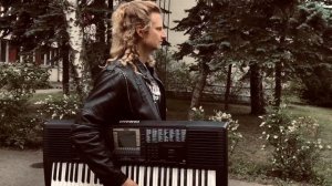 Synth Girls Revealed (Yamaha PSR 330, 1997)