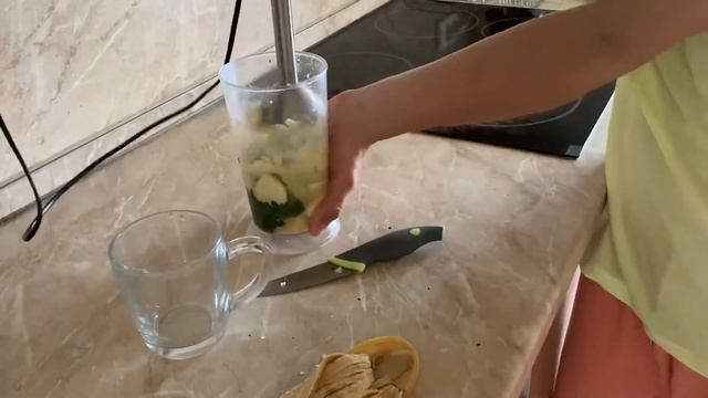 Простой рецепт смузи за 5 минут. Получается очень вкусно. Отличный перекус