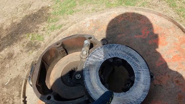 Устройство тормозов и ручника трактора МТЗ смотреть онлайн