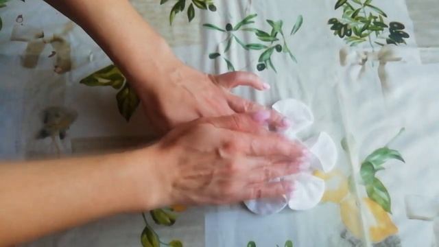 Снежинка из ватных дисков на новый год. Snowflake from cotton pads for the new year. смотреть онлайн