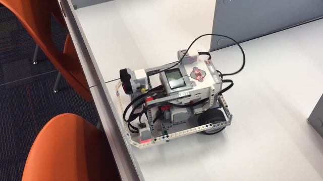 Maze Solving Lego EV3 Robot