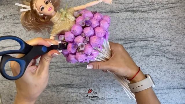 Взяла БАРБИ и КОНФЕТЫ, покажу в какую КРАСОТУ их превратила.Идея подарка девочке своими руками.