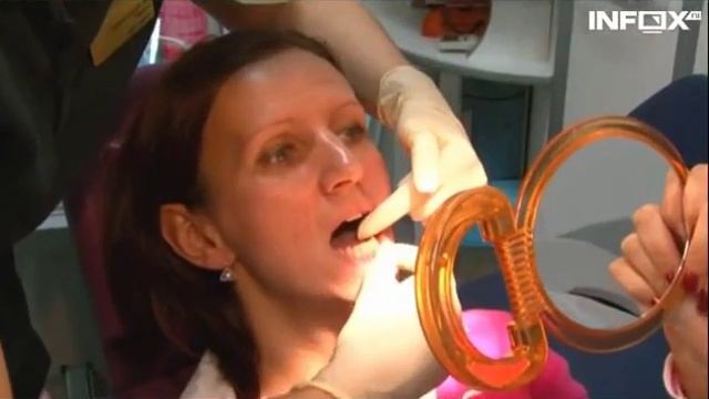 Щетка не оставит места кариесу смотреть онлайн