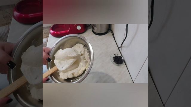 ?Меренговый рулет?самый простой и запрашиваемый рецепт???#меренговыйрулет#летнийдесерт#простойдесер