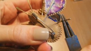 Видео урок Брошь Жук с двойными крыльями