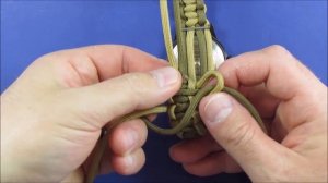 Браслет из паракорда