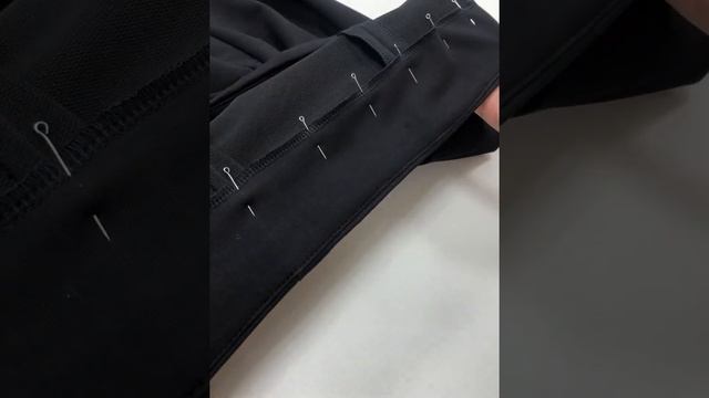 Обработка верха брюк подкройной обтачкой