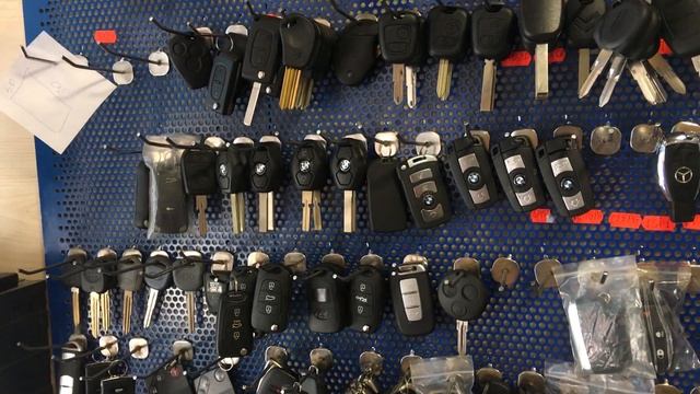 Заготовки автомобильных ключей / Автомобильные ключи