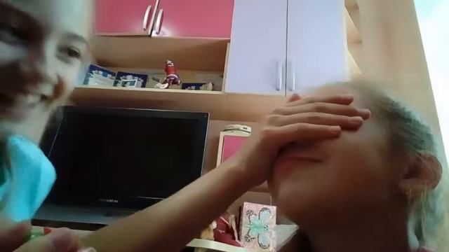 1 часть Угадай предмет с закрытыми глазами смотреть онлайн