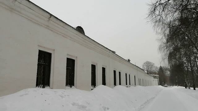 Прогулка по району станции метро "Партизанская"... Чего тут только нет...