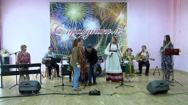 "Пой с семьёй!" 07/04/2019. Автор видео Vladimir Gordeev смотреть онлайн