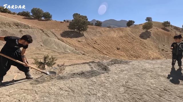 Documentary about nomadic life: Sajjad's first working day with his family смотреть онлайн