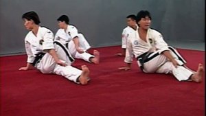 Таэквондо - Начало растяжки и укрепления мышц. Ч 1 уровень 1