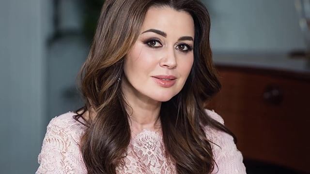 Анастасия Заворотнюк объявилась после долгого молчания