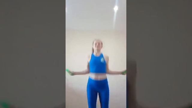 Челлендж Больше 1000 прыжков (весь май)+ тренируем улыбки с Тренером по счастью Super Jump смотреть онлайн