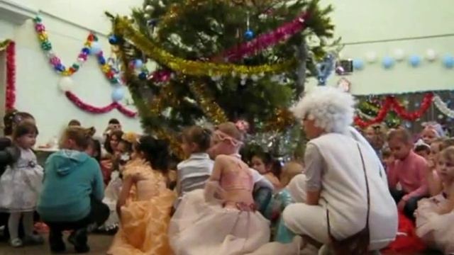 НОВОГОДНЯЯ ЁЛКА В ДК"ЭНЕРГЕТИК" смотреть онлайн