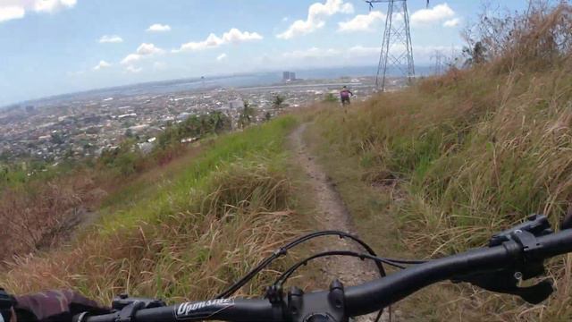 BIKE SCENE SE 2 EP 9: SAN CARLOS HEIGHTS - QUIOT PARDO, CEBU (03.26.23) смотреть онлайн