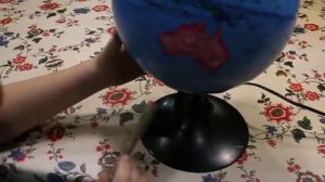 Континенты и океаны на глобусе