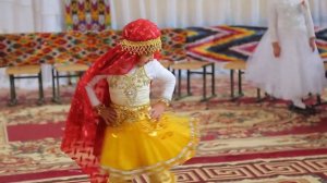 Hattuba Hindcha Raqs  -хатуба как маленькая девочка  танцует