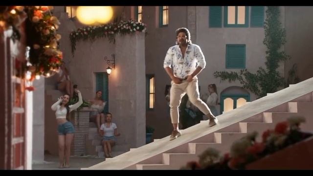 lakho hajaron mein Chanda sitaron main full song. #ala Vaikunthapurramuloo movie in Hindi song смотреть онлайн