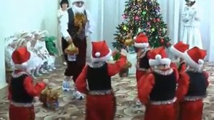 танец Гномиков (младшая группа)