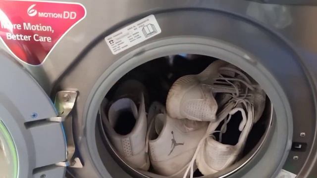 How to wash Sneakers using a washing machine. //LG Front Load смотреть онлайн
