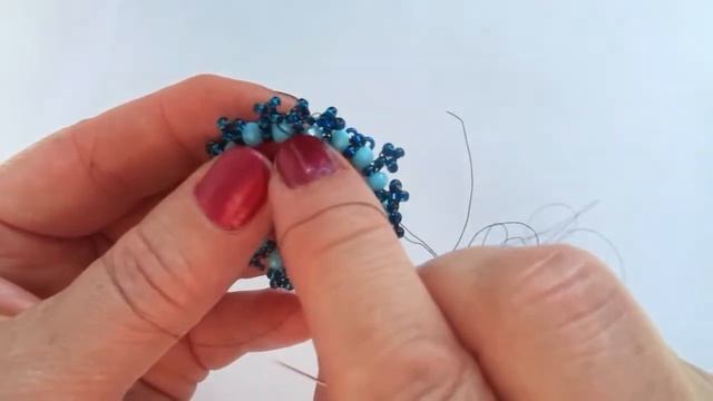 Кулон из бисера и бусин ронделли . смотреть онлайн