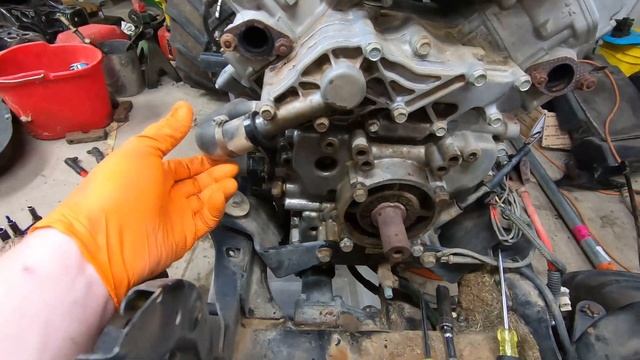 John Deere X585 Project: Part 6 - Water Pump Removal смотреть онлайн