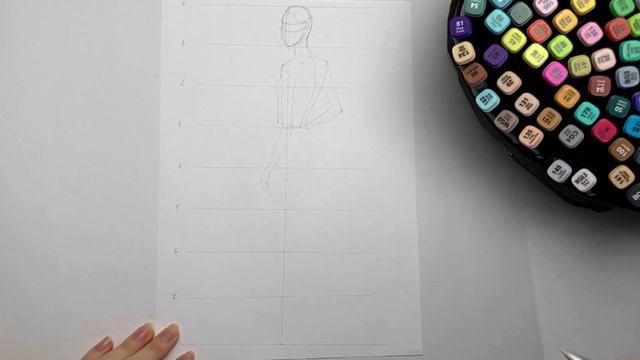 Fashion sketch. Рисую модель со спины.