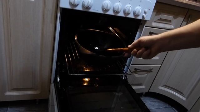 Подготовка чугунного казана 4,5 литра к использованию. Этап 5(заключительный) :) смотреть онлайн