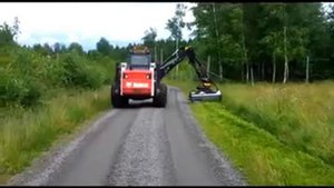 TEDXL80 Косилка кусторез OSMA на экскаваторной рукояти на мини-погрузчике Bobcat S225hf