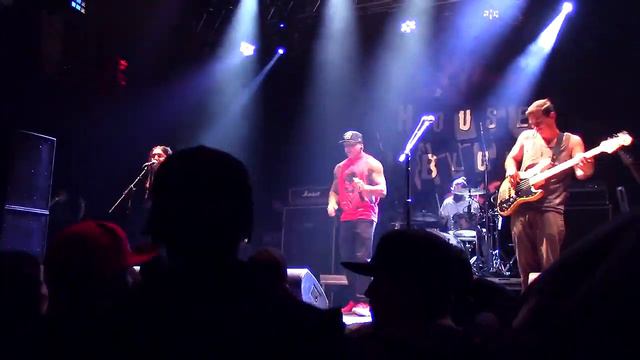 Low Life Music at the Mouse of Blues: Rock Ar T Tonight смотреть онлайн