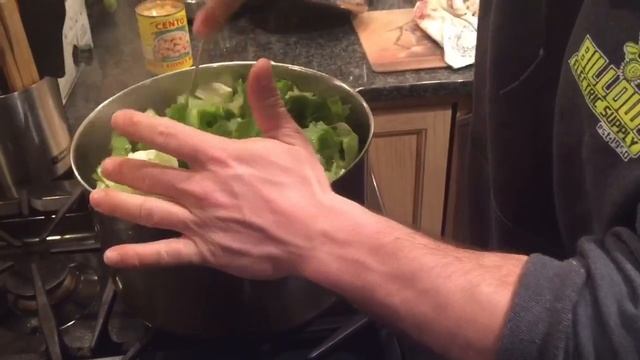 Escarole and beans - how to cook this traditional Italian peasant recipe смотреть онлайн