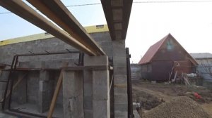 Заливка плиты под гараж. Поднимаю стены за 6 дней.