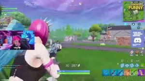 Tfue & Streamers REACT To *LAZY SHUFFLE* NEW DANCE/EMOTE MOVE IN FORTNITE! (Tfue, Ninja, Cizzorz)