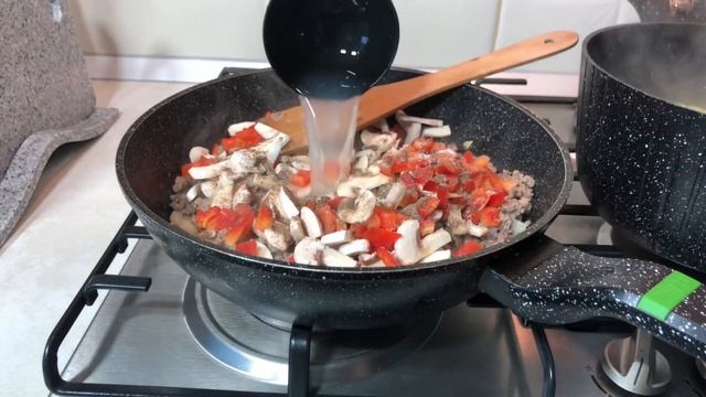 ЩЕ ОДНА СМАЧНА ІДЕЯ ІЗ КАРТОПЛІ. ГОТУЙТЕ ВІДРАЗУ ВЕЛИКУ ПОРЦІЮ