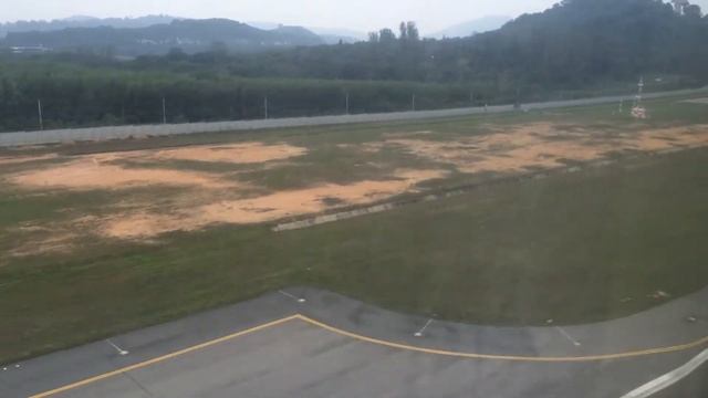 Посадка самолета в Тайланде, Пхукет. Рейс Москва - Пхукет Посадка в аэропорту "Пхукет" смотреть онлайн