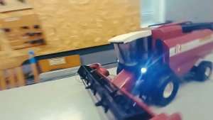 сделал комбайн из дерева