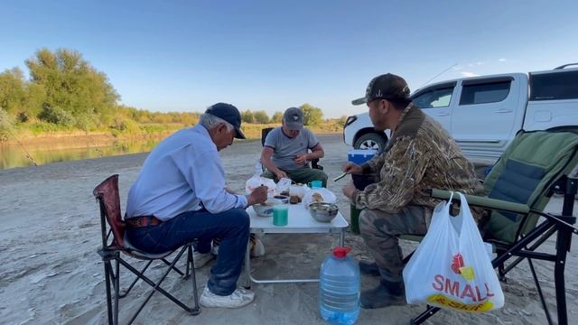 РЫБАЛКА В ИЮЛЕ ! САЗАНЫ КАРАТАЛА.Рыбалка в Казахстане. Как ловить дикого карпа ? Жетысу. смотреть онлайн
