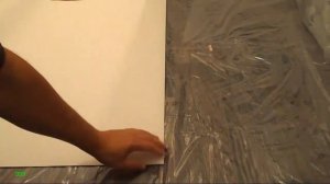 Как клеить виниловые обои на флизелиновой основе / How to hang non-woven wallpaper