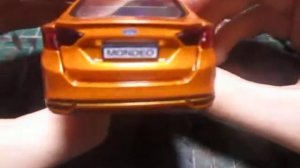 РАСПАКОВКА МАСШТАБНОЙ МОДЕЛИ FORD MONDEO ОТ ТЕХНОПАРК!