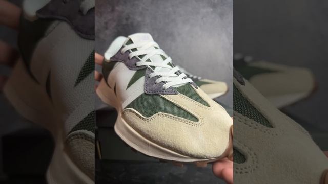 New Balance 327