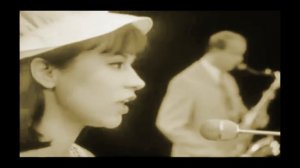 Аструд Жильберту.
"Девушка из Ипанемы" 1965 г.