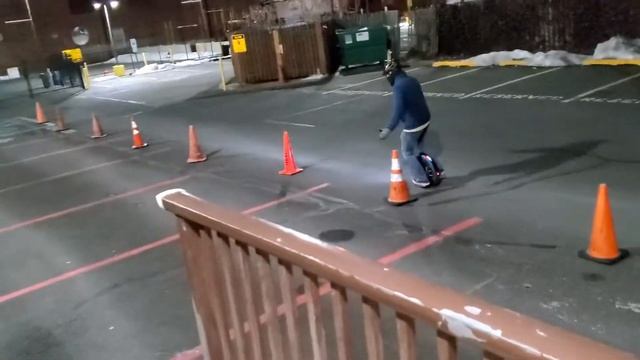 E-Slalom with the Gotway MCM5 V2 смотреть онлайн