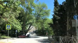 Ялта. Кирова улица от начала до конца. Самая длинная в городе. Май 2022. Крым. Crimea. Yalta.