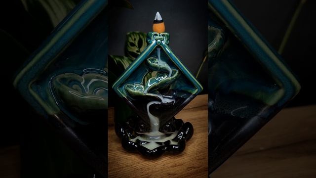 Дымный "водопад" смотреть онлайн