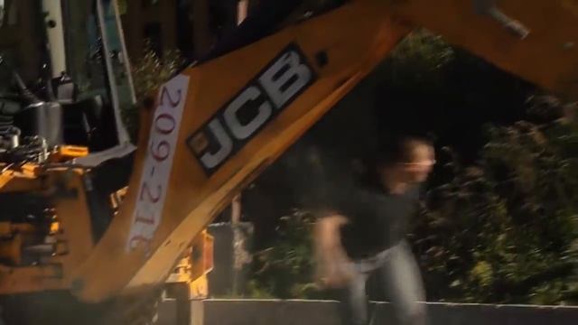 Сенсация 21 века!!! В Мурманске найден живой динозавр!!!