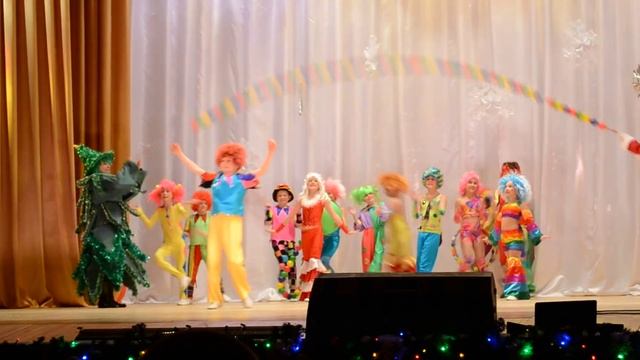 Народный цирк Каскад номер Весёлая скакалка смотреть онлайн