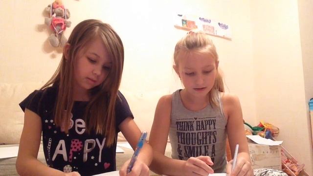 Рисуем левой рукой сложно :) смотреть онлайн